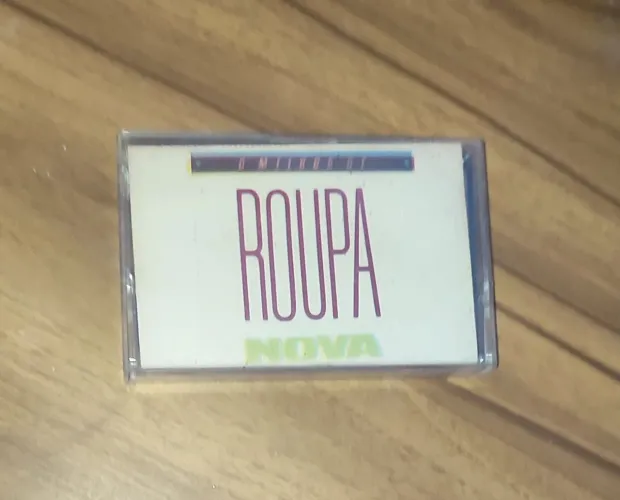 Fita cassete com música Roupa Nova