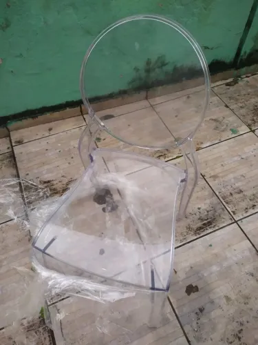 Cadeira acrilica