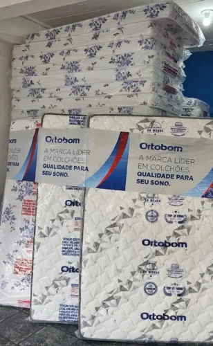 Colchão Casal D33 Ortobom R$ 899,00 Entrega Grátis