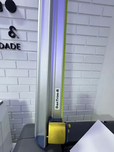 Régua refiladora e corte de PVC