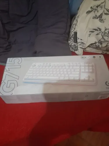 Teclado Gamer Wireless Logitech g715 Switch Red