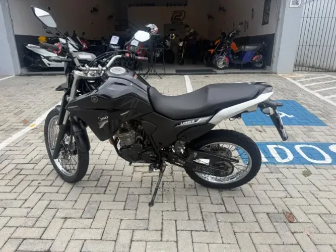 Yamaha XTZ 250 Lander Capitão América Flex ABS 2021