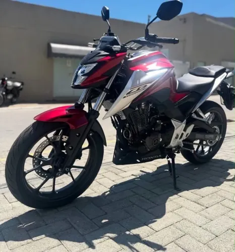 Honda : CB300F TWISTER ABS ( MOTO NOVA)