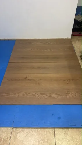 Piso laminado clicado Click Durafloor + manta (40 m2)