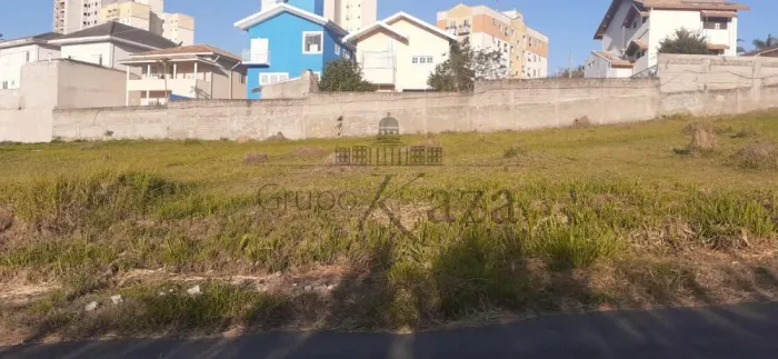 Terreno Comercial - Urbanova - 540m².