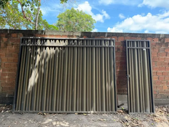 Combo portão e porta social alumínio