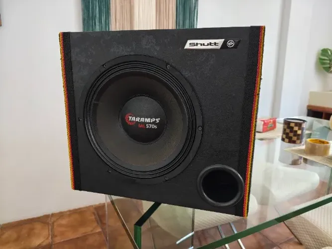 Caixa Dutada Shutt com Subwoofer Taramps ML 570s 12"