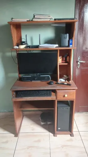 Mesa/Rack para computador