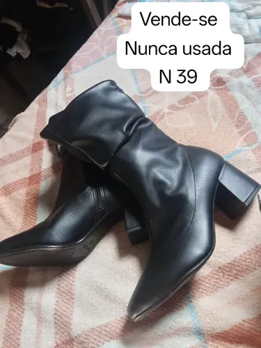 Bota nunca usada