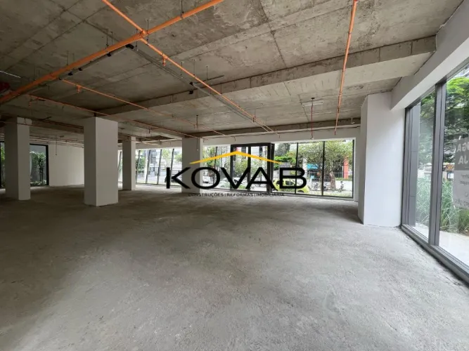 Locação Moema Alto Padrão - 1200m² - Lindo ponto comercial