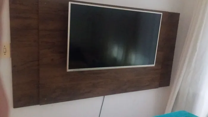 Tv. Philco Smart Netflix, Globo play e YouTube