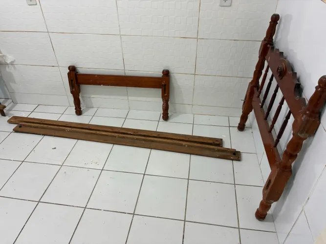 Cama solteiro Madeira gravatá