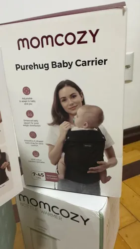 NOVO canguru Momcozy na caixa