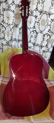 Vende-se violão completo com afinador digital capa e conjunto de corda