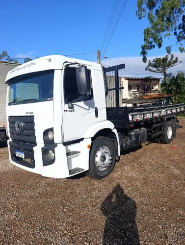 VW 17280 Toco Carroceria de Madeira