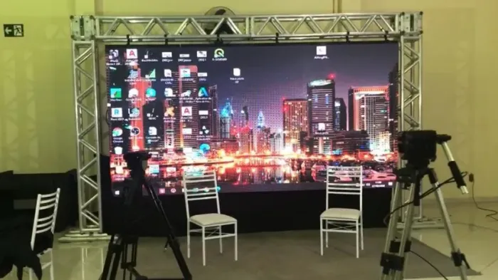 PAINEL DE LED P5 INDOOR 4x2 METROS - COMPLETO
