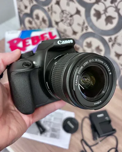 Câmera Canon T5 - NUNCA FOI USADA