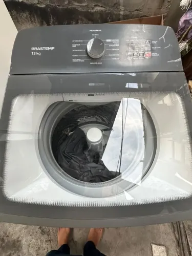 Vende se uma máquina de lavar Brastemp