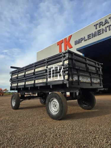 cod. 1513 CARRETA GRANELEIRO 4.000 KG TAMPA ALTA - Tk Tratores Nova Andradina-MS