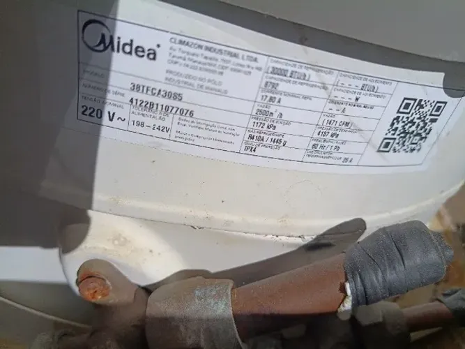 Vendo ar condicionado split de 30.000 BTUS inverter modelo Rayol