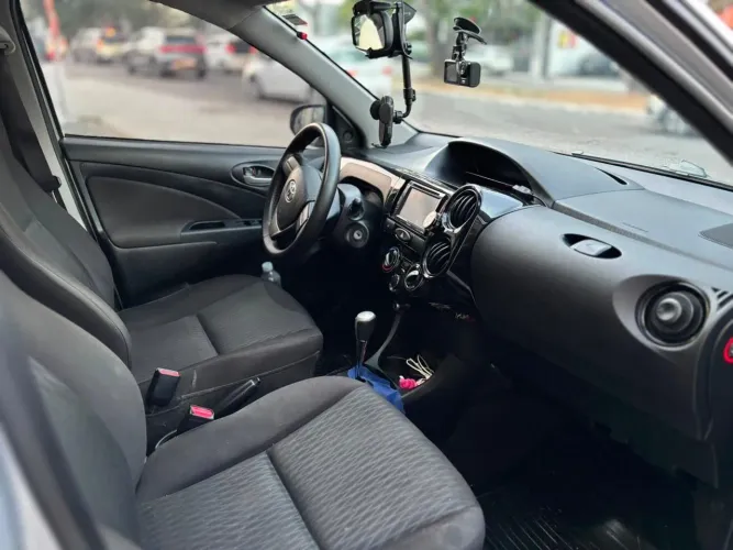 Toyota Etios X 1.3 Flex 16V 5P Aut. 2019