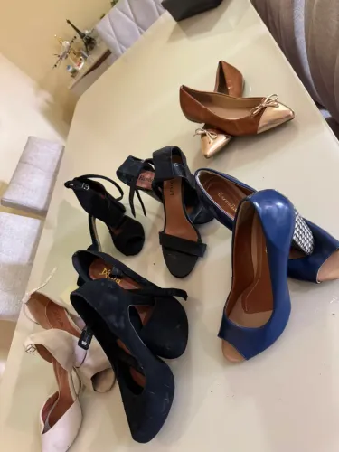 Sapatos femininos número 39 o par tem sem nunca ter usado novo 