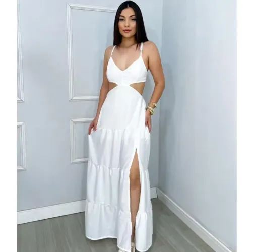 Vestido branco longo com fenda