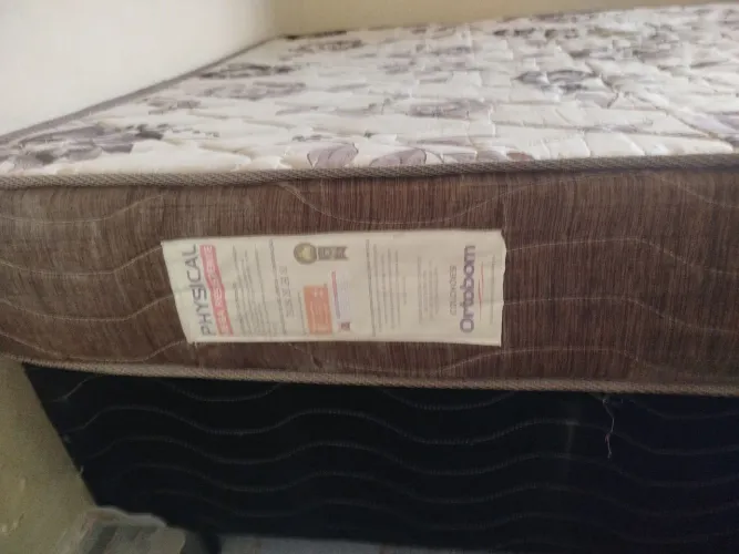 Cama box com colchão separado