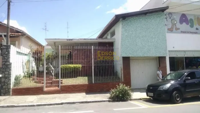 Casa com 4 quartos à Venda, Centro - Pindamonhangaba