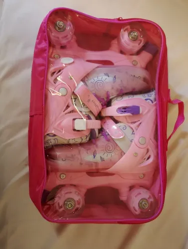 Vende-se patins. novo