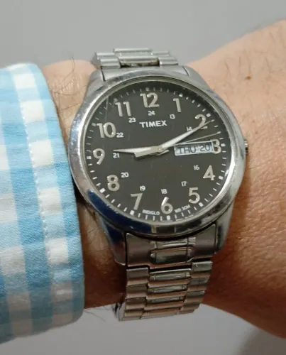 Relógio Timex Analógico Indiglo pulseira elástica