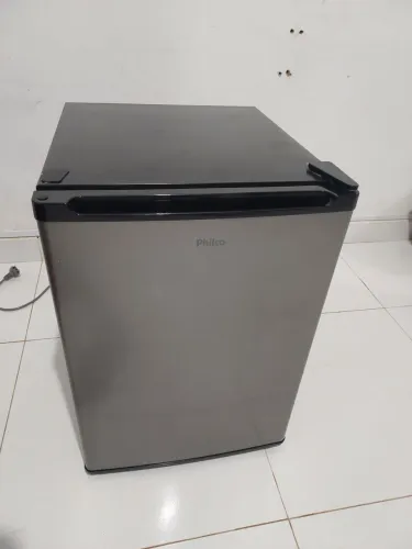 Frigobar Philco 93 litros inox