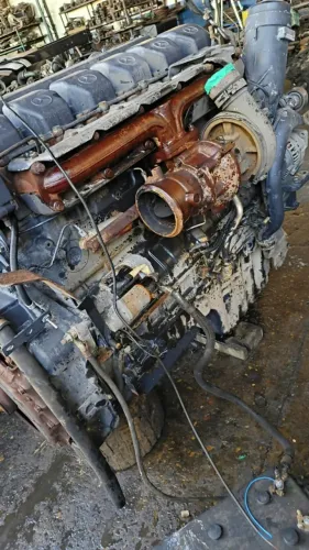 Motor Mercedes bens modelo 457 ano 2013 com arla completo p/ Mercedes bens 2644, e outros.
