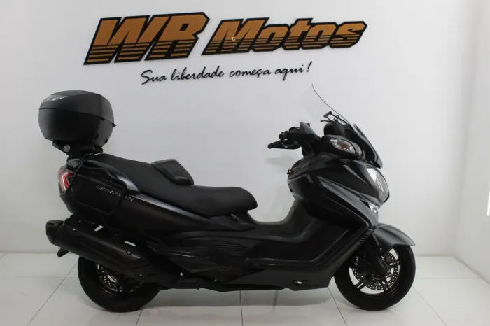 SUZUKI BURGMAN 650 EXECUTIVE