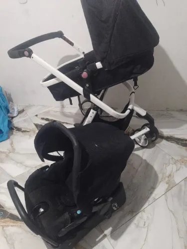 carrinho Moisés +bebe conforto 600,00