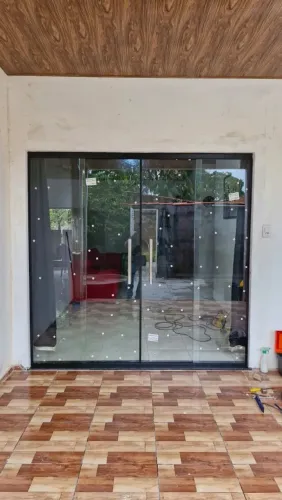 Porta blindex  ( vidraçaria)