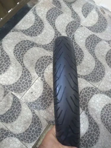 Vendo um pneu