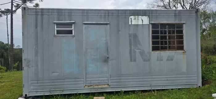CONTAINER REFRIGERADO 6M ESCRITORIO 2 BANHEIROS
