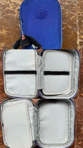 Estojo Kipling 100 pens