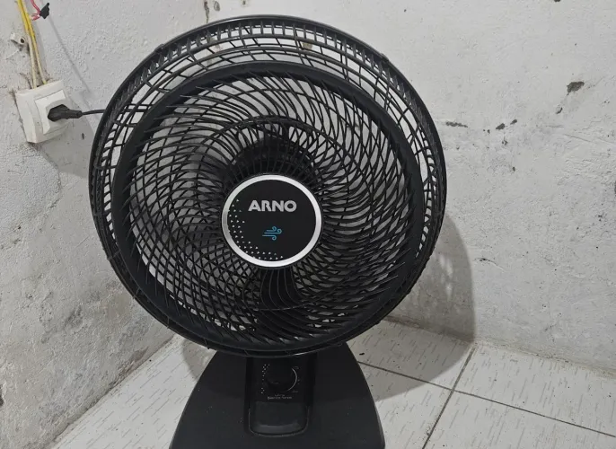 Ventilador Arno 40 cm turbo funcionando sem nenhum defeito