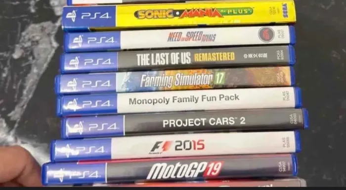 Lote Jogos PS4/PS5 - FIFA 15/17/18/19/20, Gran Turismo 7, The Last of Us e +
