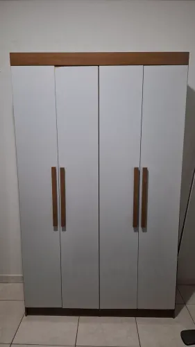 Guarda Roupa 4 portas usado