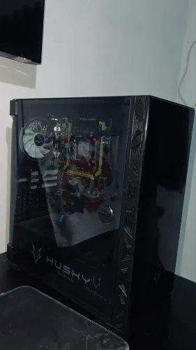 Vende-se gabinete HUSKY GAMING!!