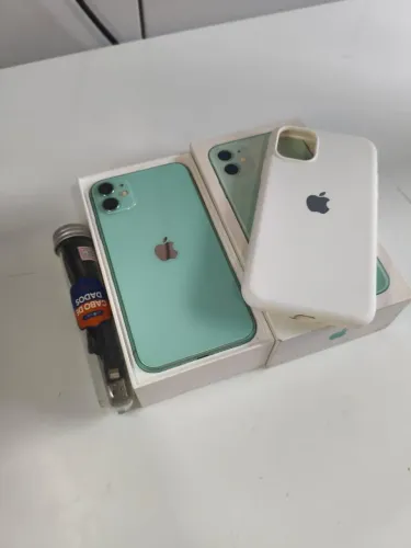 iPhone 11