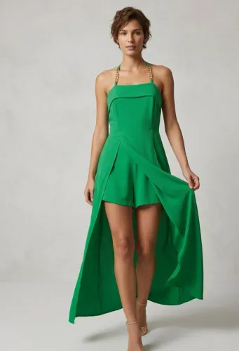 Vestido estilo macacão