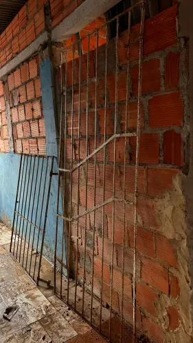 Portão e janela de ferro