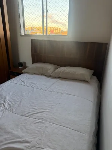 Vendo Cama Casal em madeira