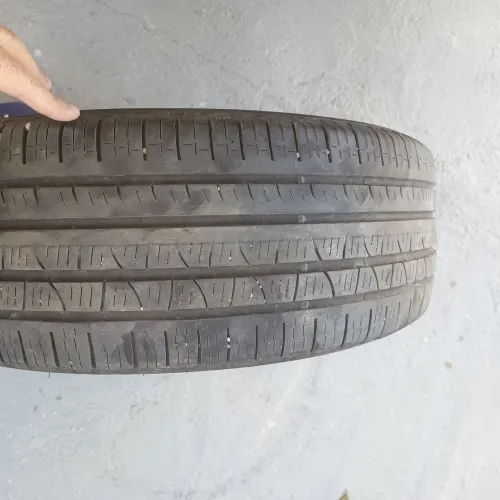 Par Pneu 225 55 R18 Pirelli Scorpion 