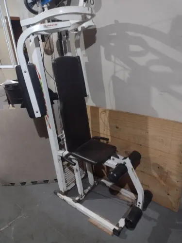 Estação de treino e bicicleta com elíptico
