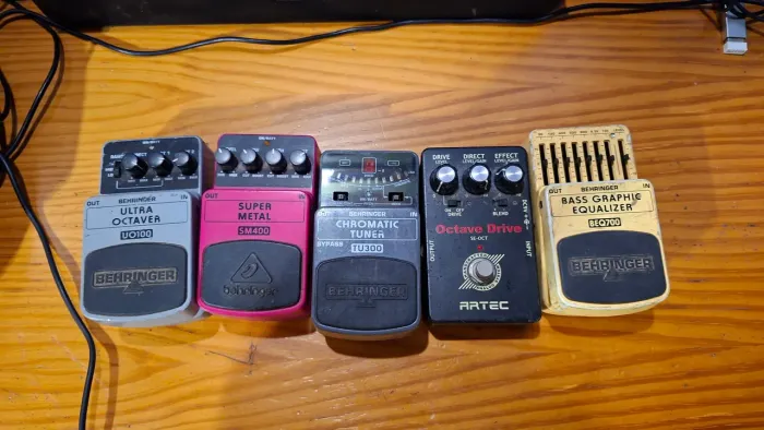 Pedais de efeito guitarra/baixo